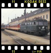 1046.019-4 am 08.04.1987 mit E 875 in Krems an der Donau.